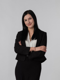 Justyna Kudrewicz, asystent biura