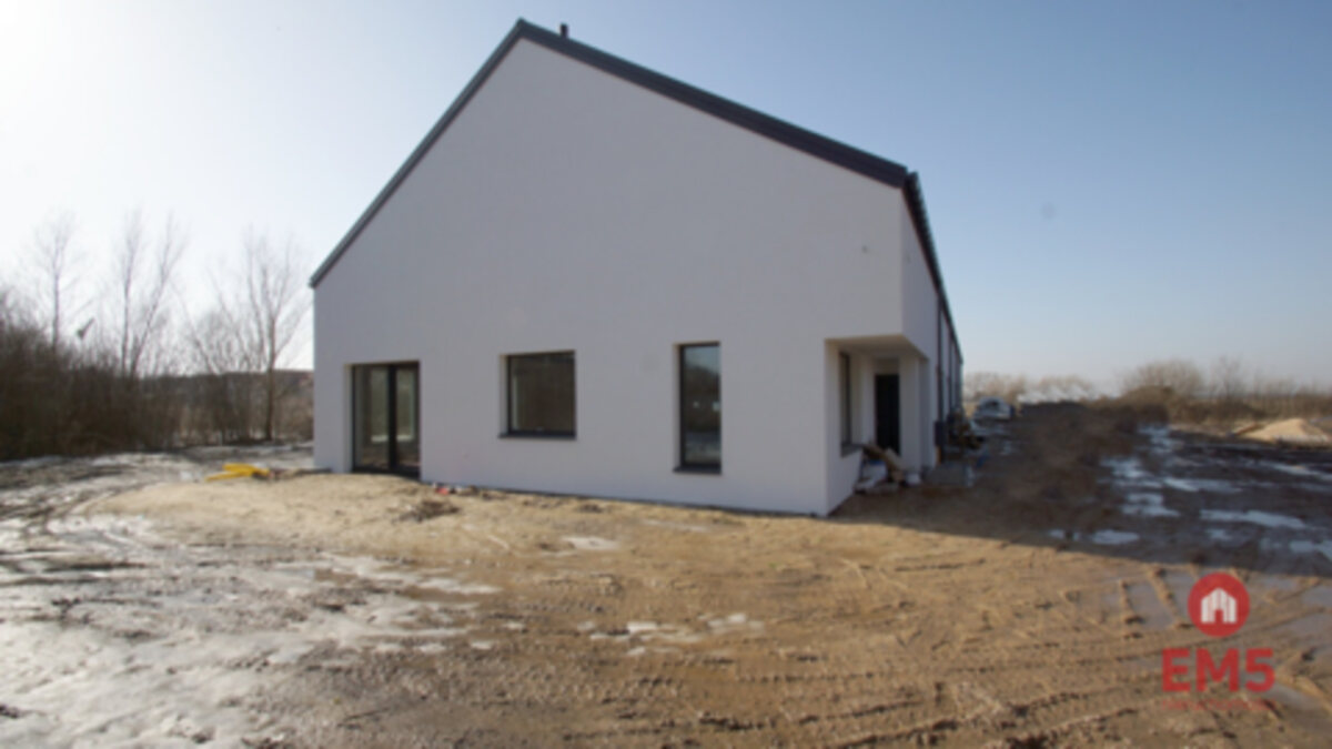 Szeregówka skrajna z działką 750m2 – Białystok – zdjęcie 1