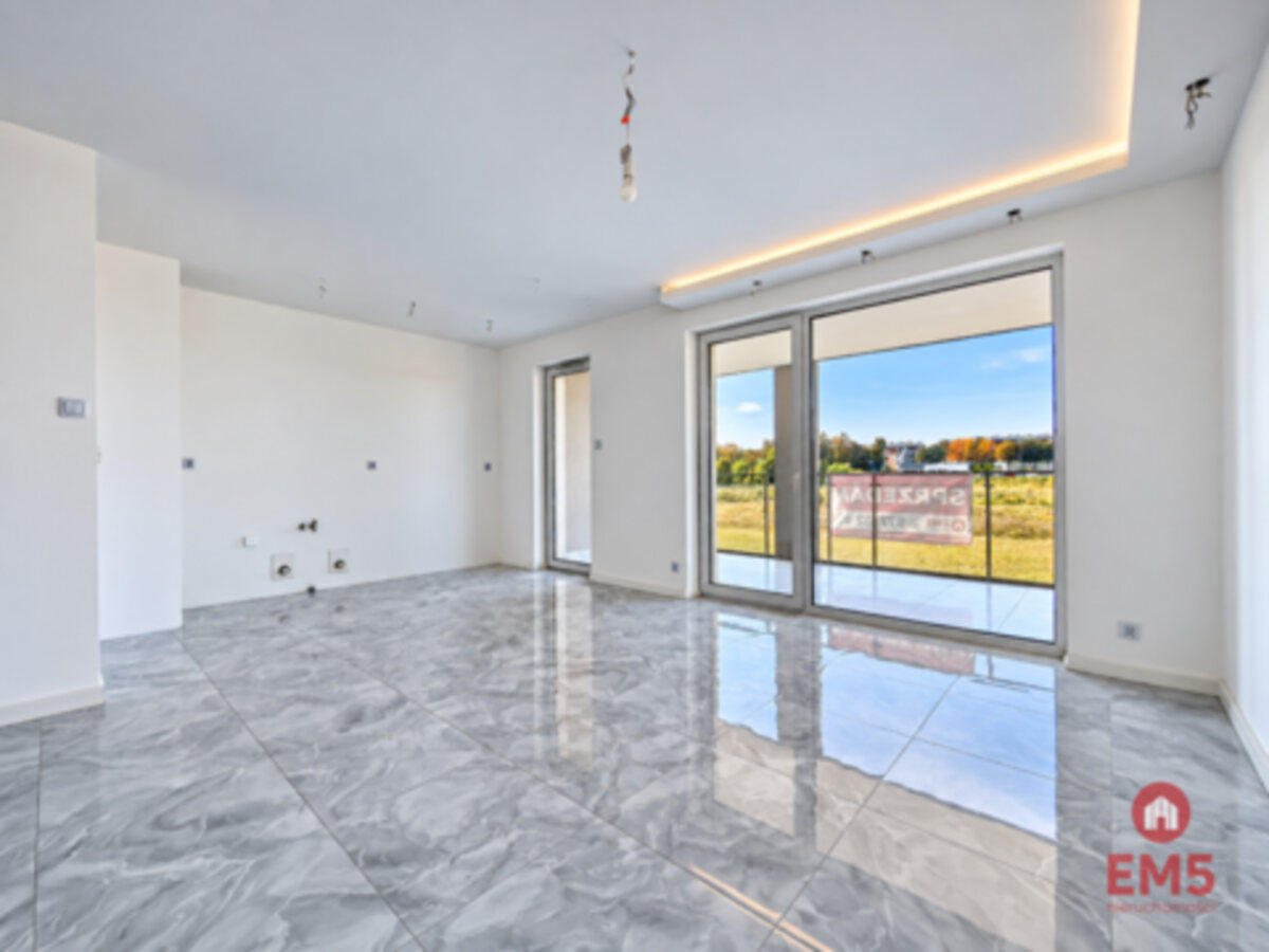 Mieszkanie 80 m² | 4 pokoje | Duży balkon – Suwałki – zdjęcie 1