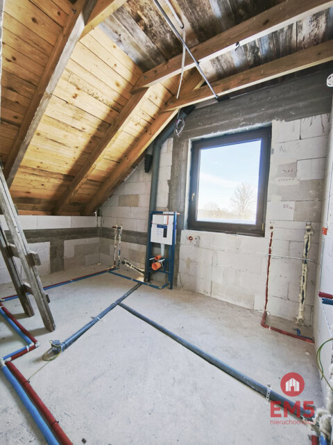 Dom w stanie surowym zamkniętym