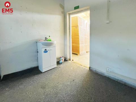 Lagerhalle/Halle zu vermieten