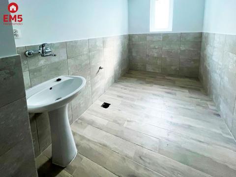 Business premises for rent