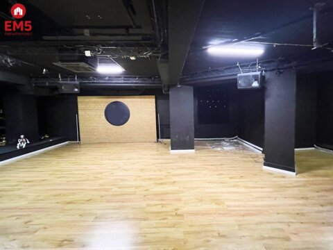 350 m2 w topowej lokalizacji