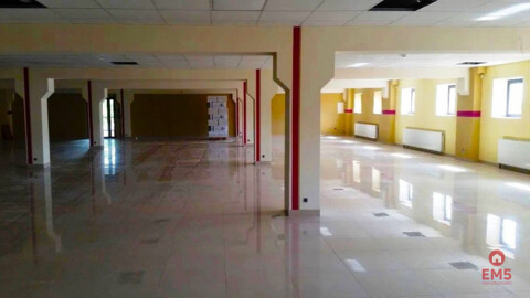 Business premises for rent