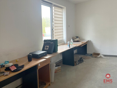 Business premises for rent