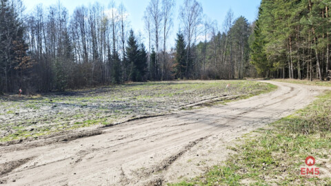 Działka blisko lasu w Solniczkach. 1109 m2