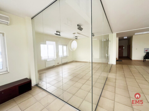 Business premises for rent