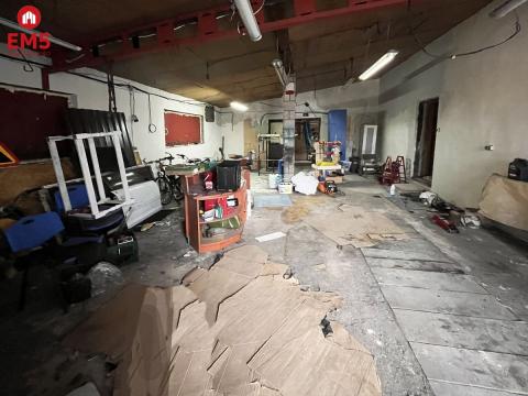 Business premises for rent