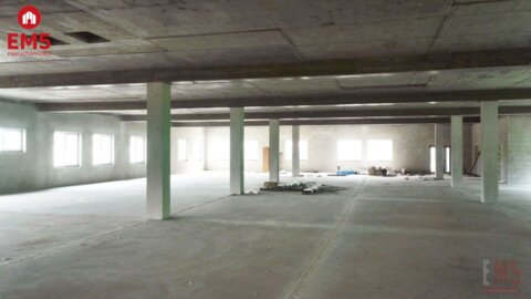 Powierzchnia handlowo-usługowa 1300 m2