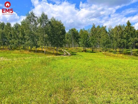Działka budowlana z dostępem do jeziora.
