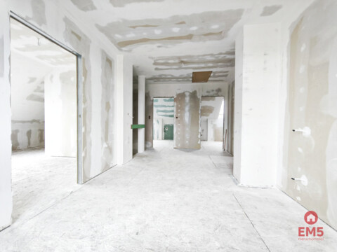 Dom wolnostojący 160 m² blisko jeziora i lasu