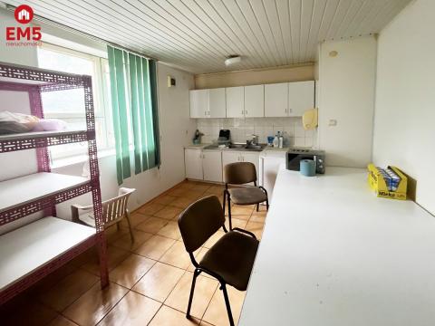Business premises for rent
