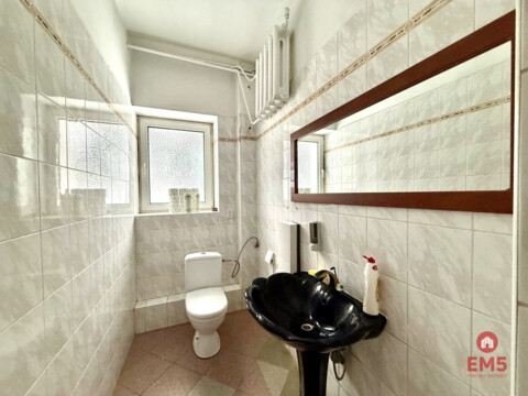 Lokal użytkowy 240 m2 parter