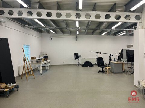 Warehouse/hall for rent