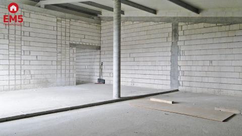 Fasty. Budynek użytkowy 400 m2