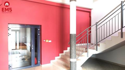 Biuro, gabinet 42 m2. Nowe Miasto.
