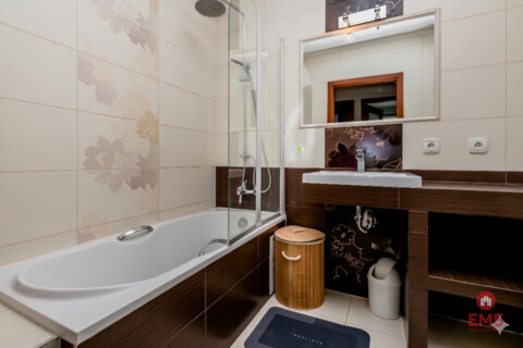 4 pokoje na wynajem, Wiadukt