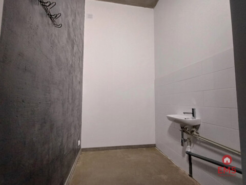 Business premises for rent
