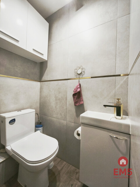 Mieszkanie 4-pokojowe na 1 piętrze