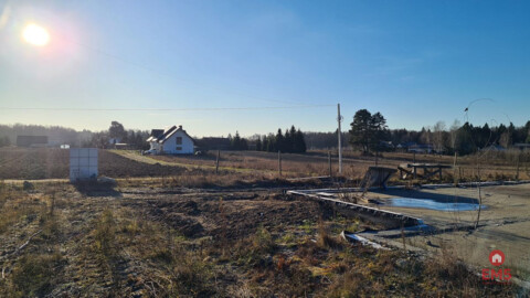 Działka 1000 m2, rozpoczęta inwestycja