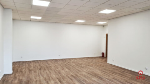 Lokal 43 m2. Blisko Centrum.