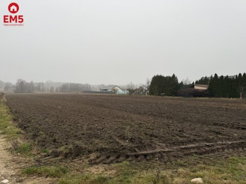 Działka Inwestycyjna 9256 m2.