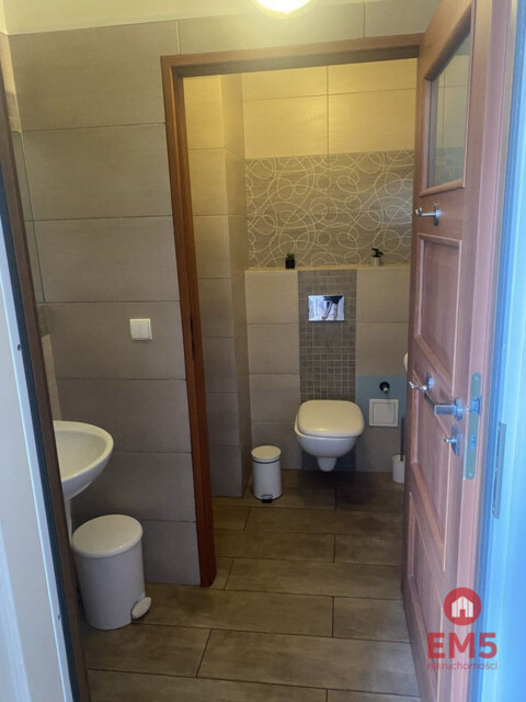 Business premises for rent