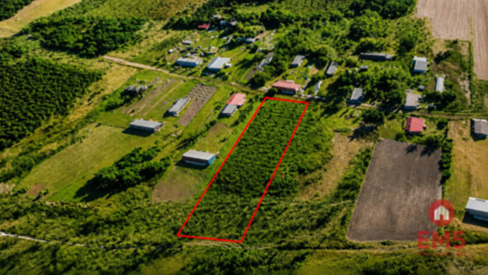 Działka rolna z WZ, 4900 m2, gmina Narew