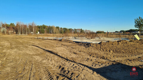 Działka 1000 m2, rozpoczęta inwestycja