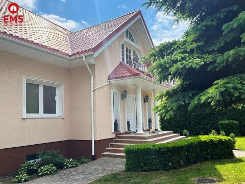 Dom z ogrodem, Porosły
