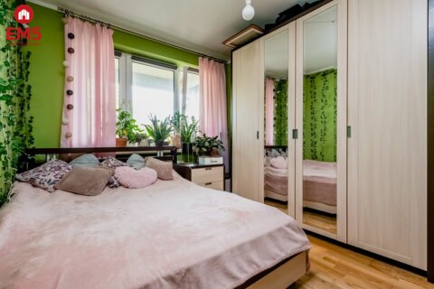 Ładne 2 pokoje z miejscem garażowym