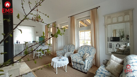 Dwa domy blisko jeziora – Serwy, gm. Płaska