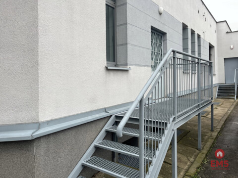 Business premises for rent