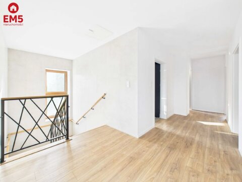 Atrakcyjne szeregówki  w świetnej lokalizacji