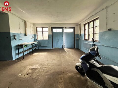 Business premises for rent