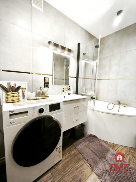 Mieszkanie 4-pokojowe na 1 piętrze