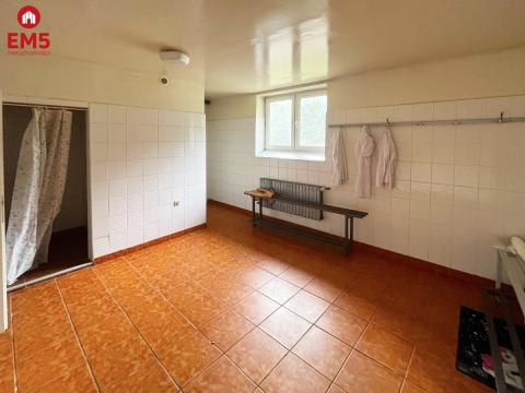 Business premises for rent
