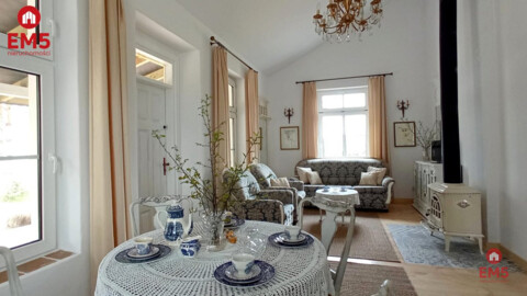 Dwa domy blisko jeziora – Serwy, gm. Płaska