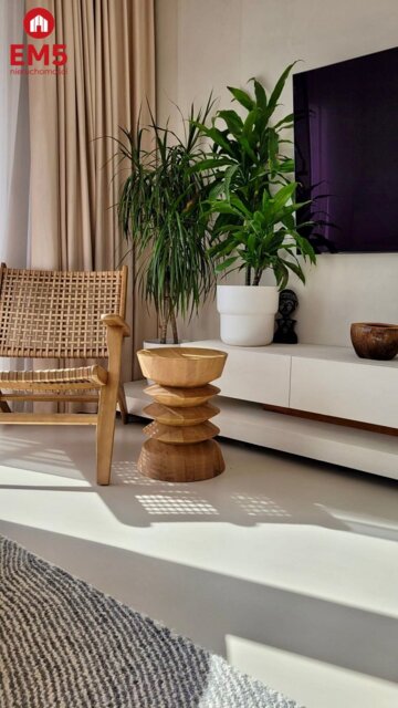 Trzy pokoje, premium,  2023rok