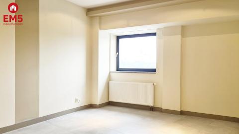 Biuro, gabinet 42 m2. Nowe Miasto.