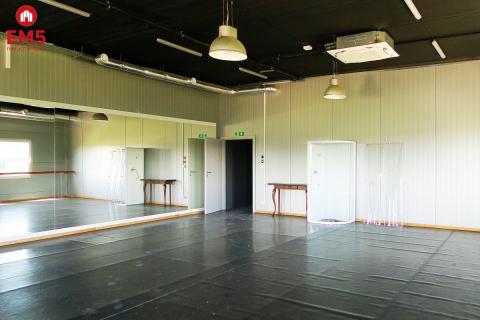 Business premises for rent