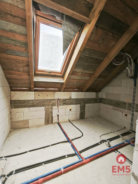 Dom w stanie surowym zamkniętym