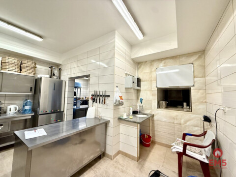 Business premises for rent