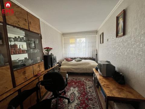 Mieszkanie dla rodziny w zielonej okolicy.
