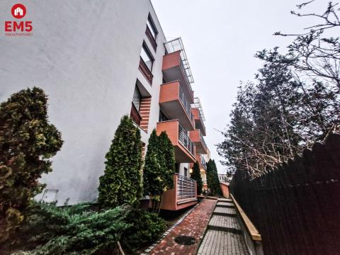 3 pokoje, I piętro, dwa balkony , 2011