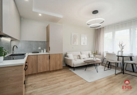 Trzy pokoje ze szlabanem