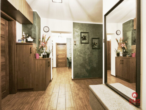 Mieszkanie 4-pokojowe na 1 piętrze