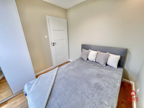 Trzy pokoje, do wejscia, Centrum