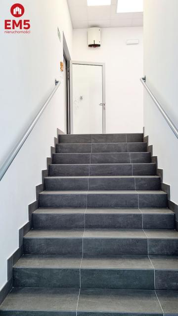 Lokal użytkowy 428 m2 w nowoczesnym budynku