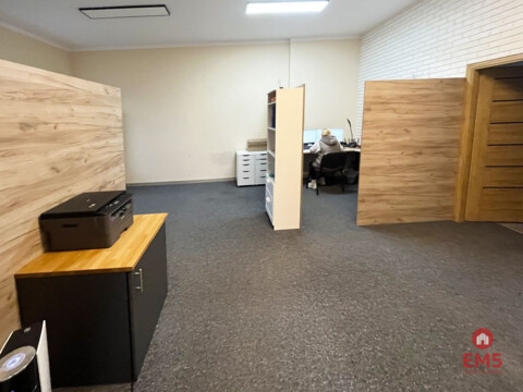 Powierzchnia biurowa 100 m2